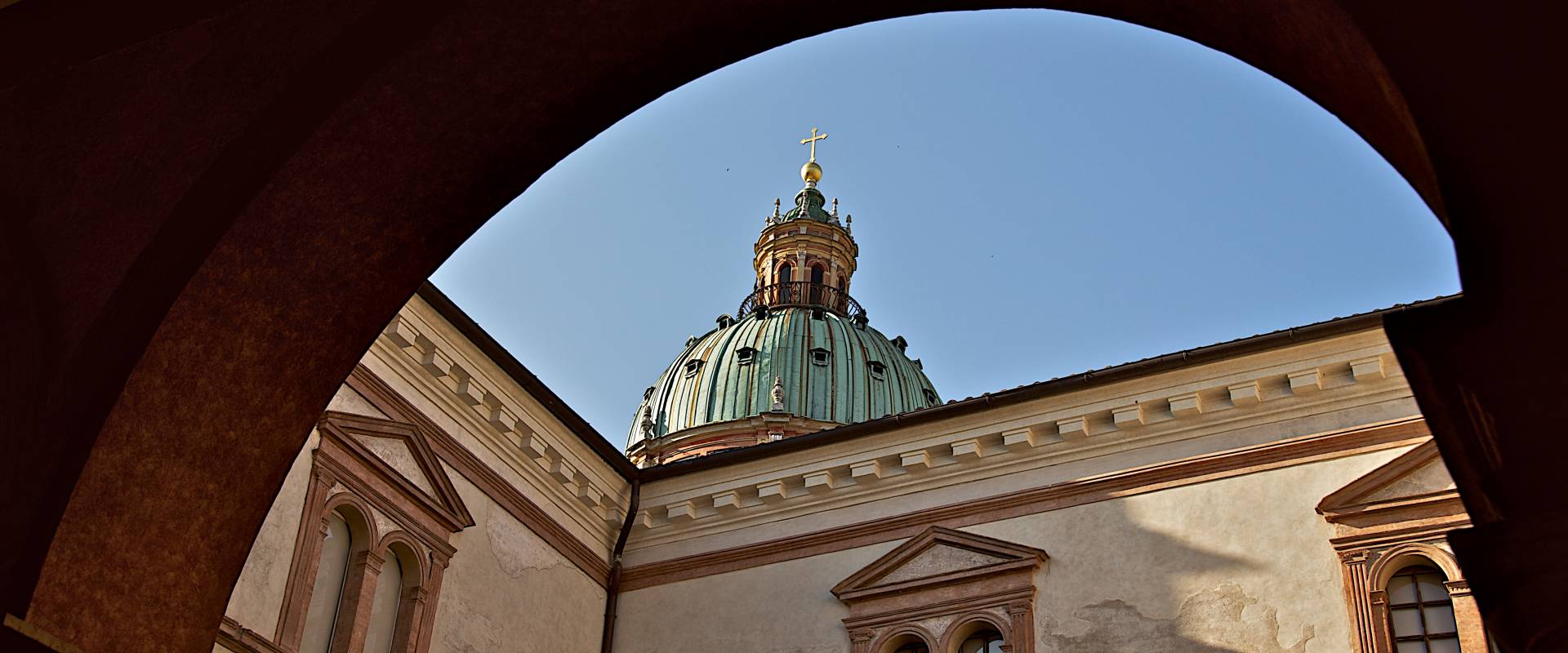 Vista della cupola dai Chiostri foto di Caba2011